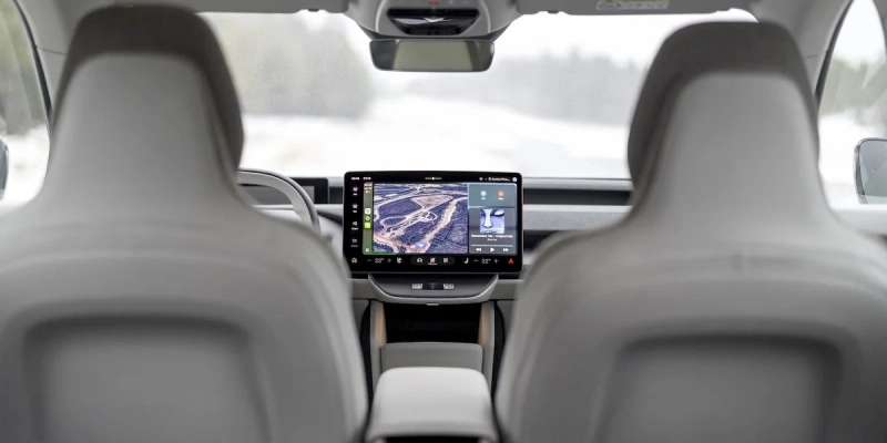 Volvo возвращает физические кнопки в салоны и обещает 13 новых моделей до 2030 года