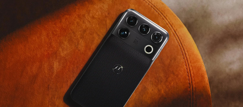 200-МП перископ и звук Bang & Olufsen: Motorola выводит на рынок флагман Signature 27