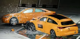 Mercedes-Benz провел высокоскоростной краш-тест двух движущихся CLA