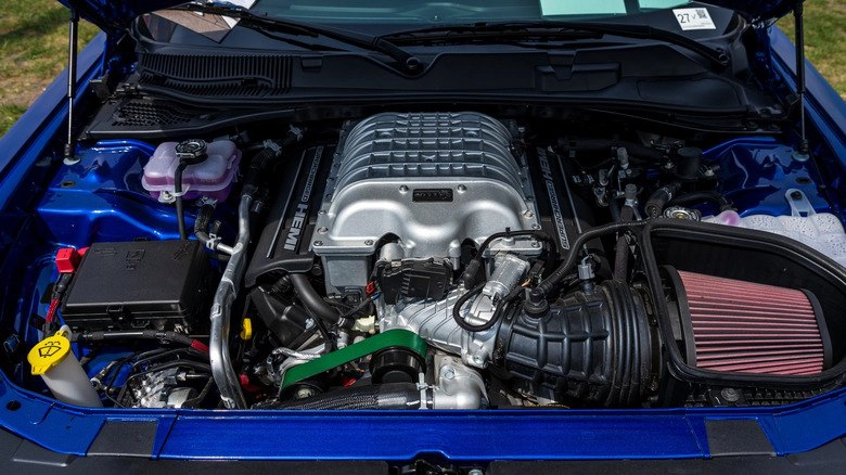 Dodge вернет Charger Hellcat с мотором V8 в конце 2027 года