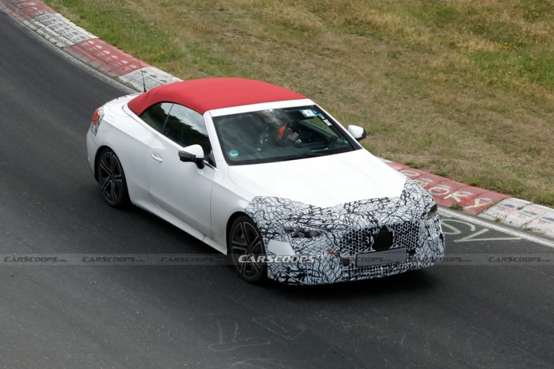 Mercedes CLE Cabriolet поймали на Нюрбургринге с звездными фарами