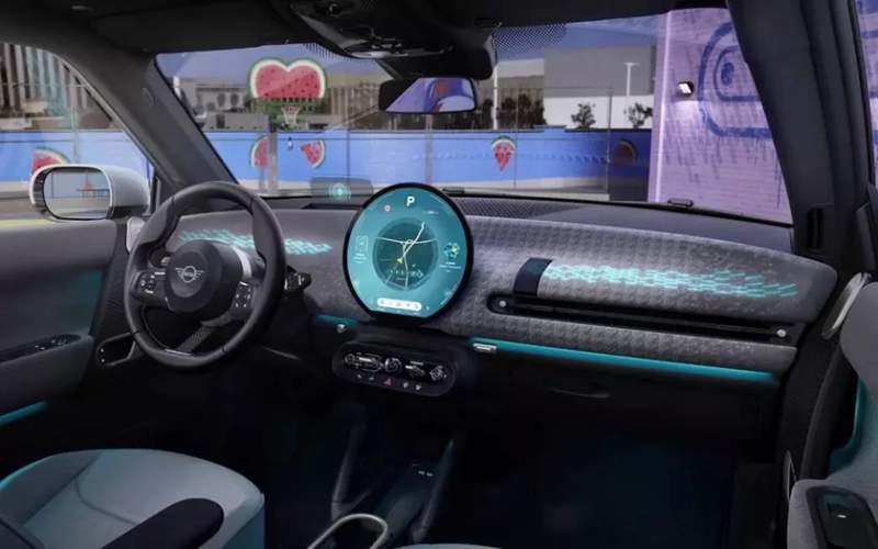 Несмотря на неудобный CarPlay: Mini сохранит круглый центральный дисплей