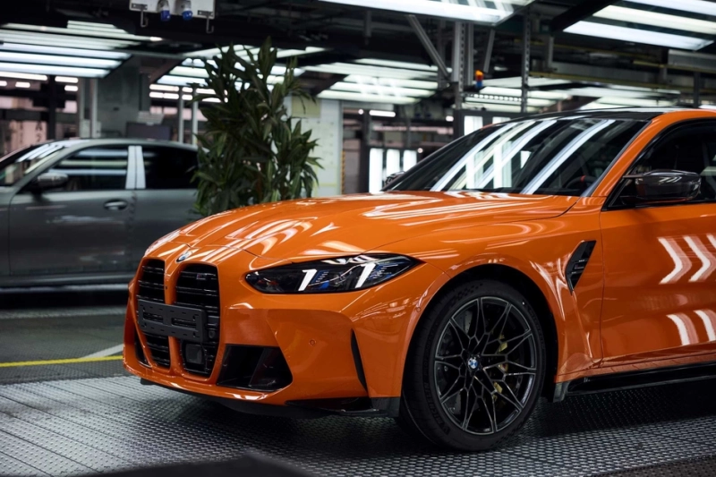 Мюнхен собрал миллионный BMW M: юбилейным стал M3 цвета Feuerorange III