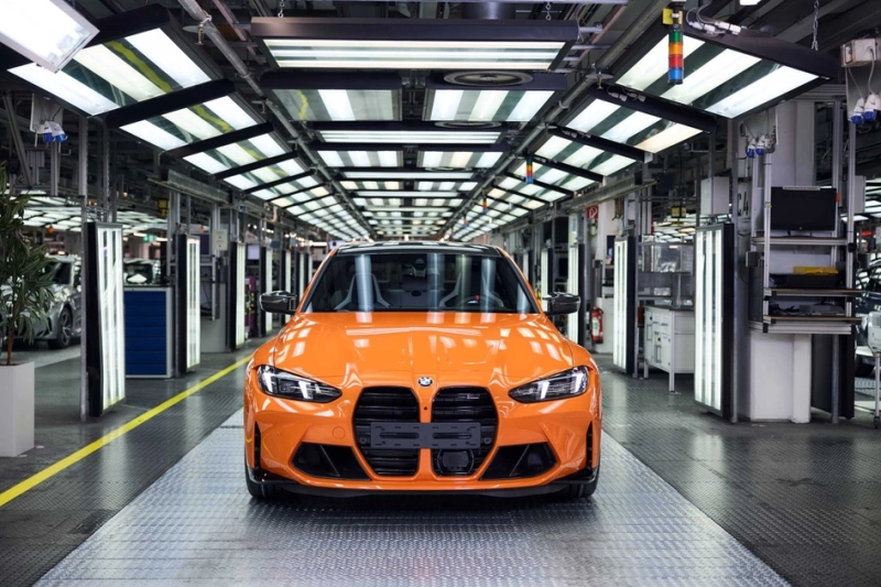 Мюнхен собрал миллионный BMW M: юбилейным стал M3 цвета Feuerorange III