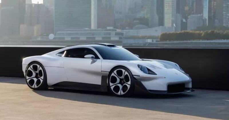 Новая линейка над 911: Porsche представила среднедвигательный концепт Mission S