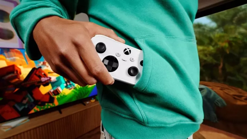 Next-Gen Compactness: Meet the XBOX Nano Controller