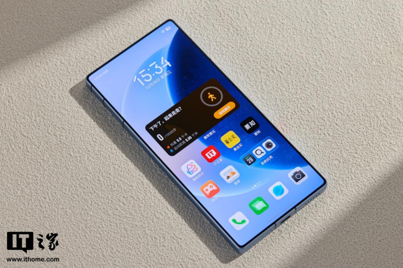 Прозрачный корпус и 8400 мА·ч: распаковка игрового монстра Red Magic 12 Pro+