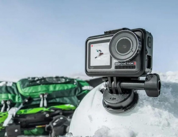 Экшн-камера DJI Osmo Action: выносливый конкурент GoPro с двумя экранами за $350