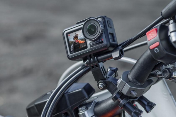 Экшн-камера DJI Osmo Action: выносливый конкурент GoPro с двумя экранами за $350