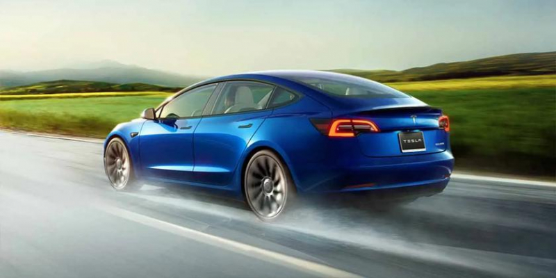 Tesla представляет модель 3 Long Range с задним приводом и запасом хода 635 км по цене 46 990 фунтов стерлингов